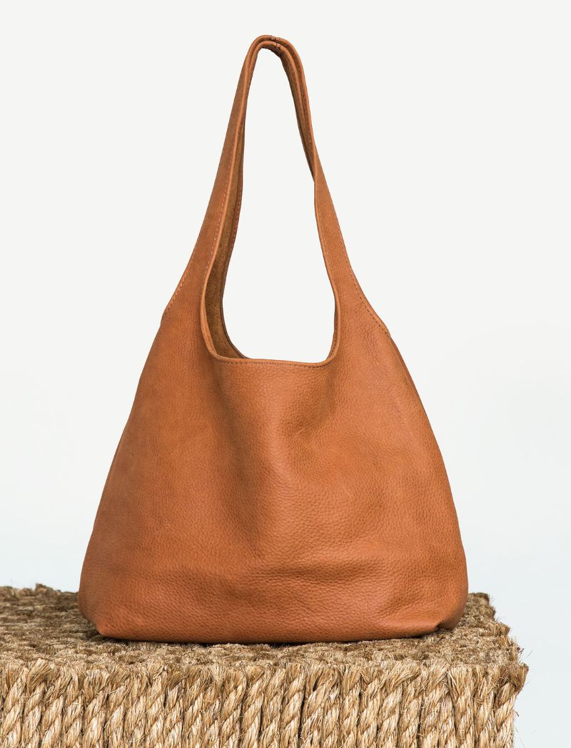 Maysey Sac slouchy shoulder bag in cognac leather